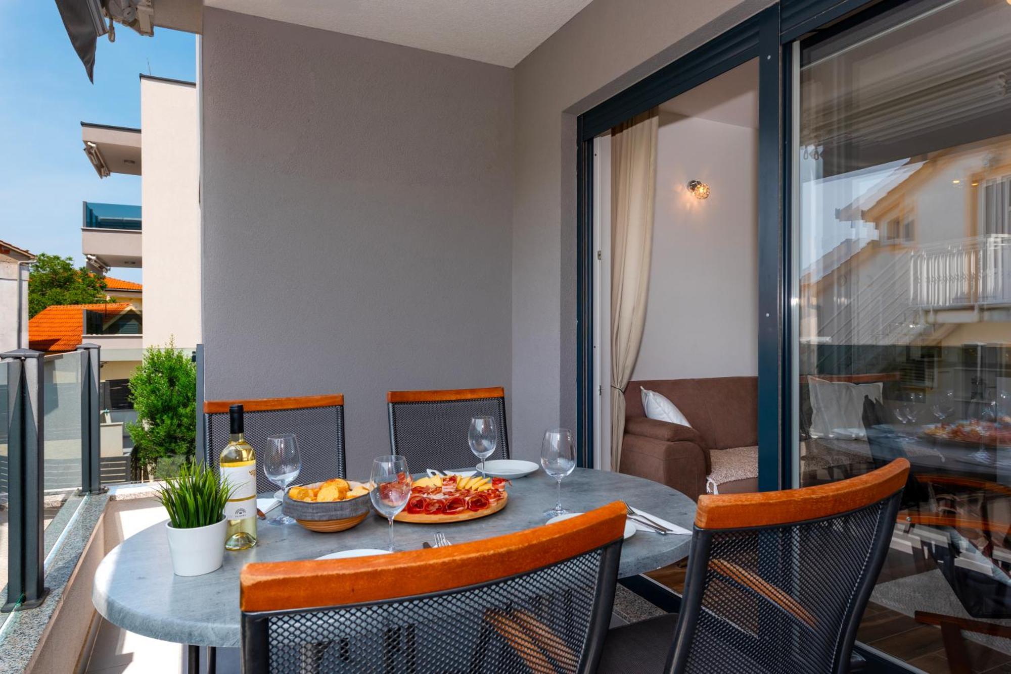 First Choice Apartment Rogoznica Рогозница Екстериор снимка